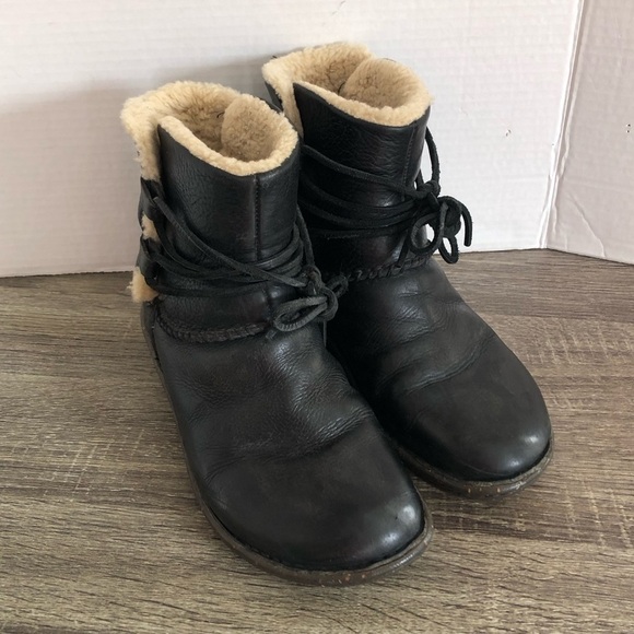 UGG  Lined Winter Boots - Picture 1 of 12